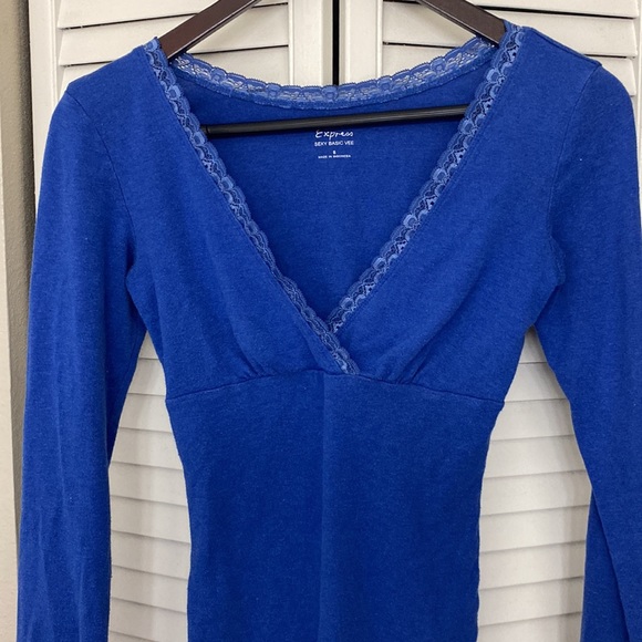 Express Sexy Basic Vee. Blue size S - Picture 2 of 5